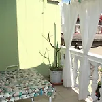 Kala De Flores With Balcony And Appartamento *
