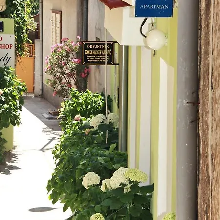 Apartmán Kala De Flores With Balcony And
