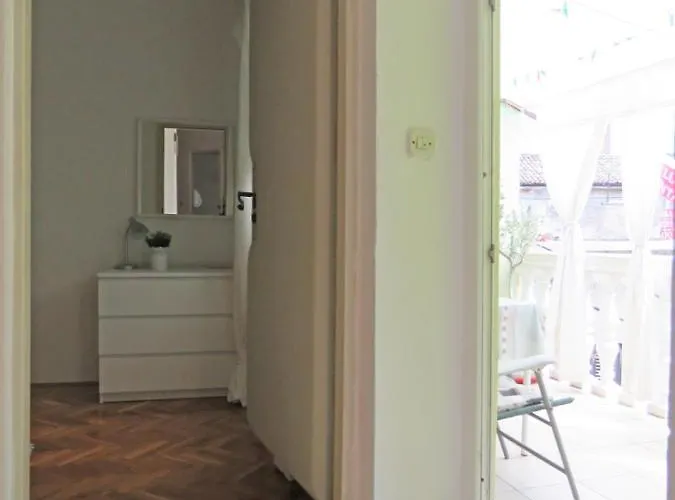 Kala De Flores With Balcony And * 시베니크