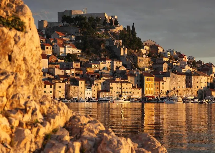 Kala De Flores With Balcony And Apartament *