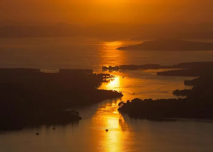 Kala De Flores With Balcony And Apartament *