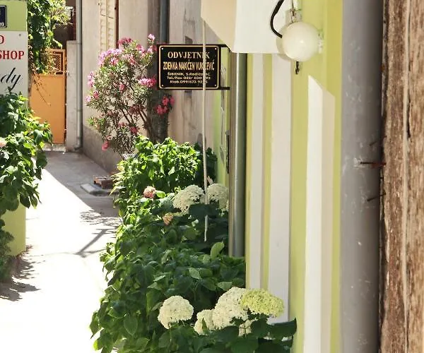 아파트 Kala De Flores With Balcony And