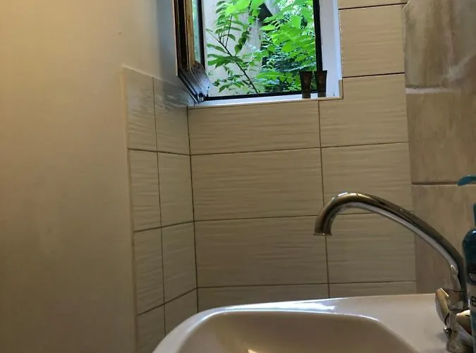 Kala De Flores With Balcony And 시베니크