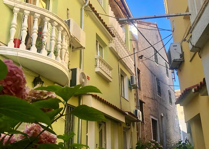 Kala De Flores With Balcony And Szybenik